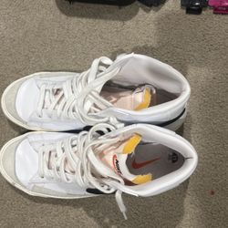 Nike Blazers Mid 77 Size 9.5