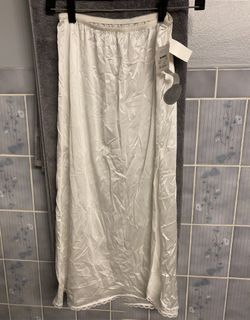 New w/tags L slip