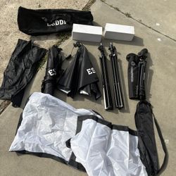 Manfrotto Camera Tri-pod + Light Umbrellas