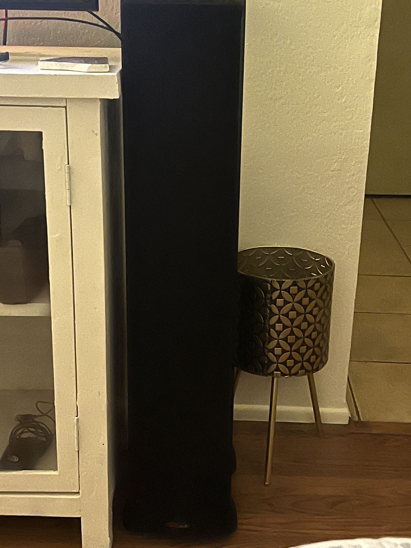 Polk Audio Floor Standing Speakers 