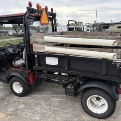 Toro utility vehicles with dump bed