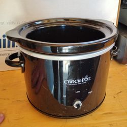 Crock Pot  Slow Cooker Black Stoneware 1.5