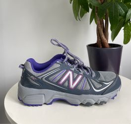 Women Size 10 New Balance 412 All Terrain Trail Running Shoes Gray Purple