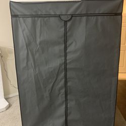 Deluxe Closet - Removable Cover