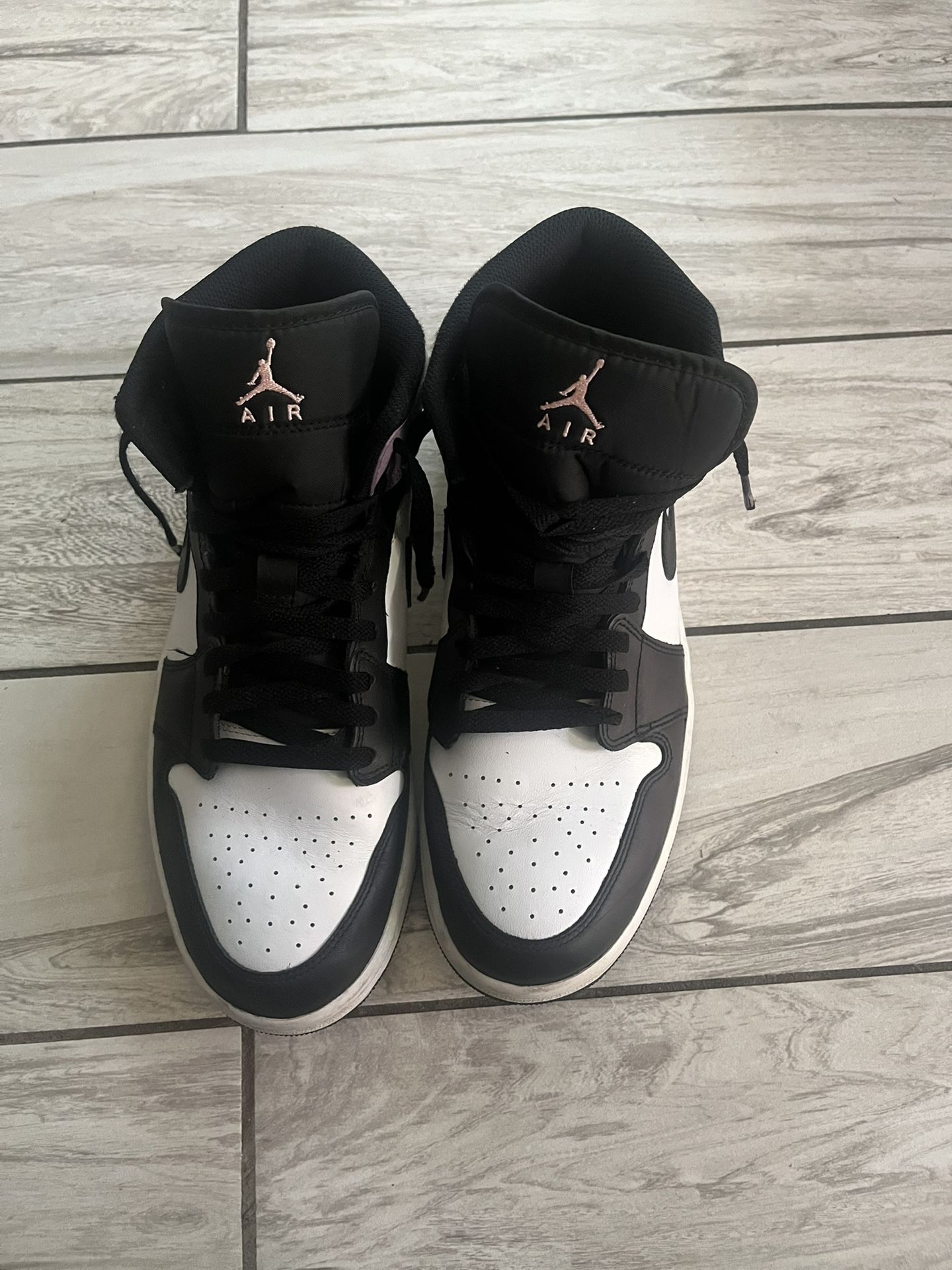 Jordan 1 Mid SE Size 10.5 Men’s