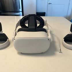 Meta Quest 2 – Excellent Condition – Extras Included