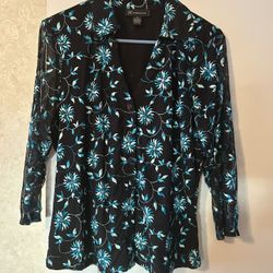 Very Attractive Flowered Blouse