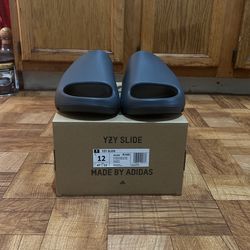 Yeezy Slides Slate Gray Sz 12