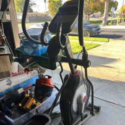 Schwinn Elliptical Machine 