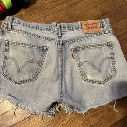 Womens Levis Shorts Size 9