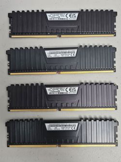 32GB (4x8GB) DDR4 3600mhz Corsair
