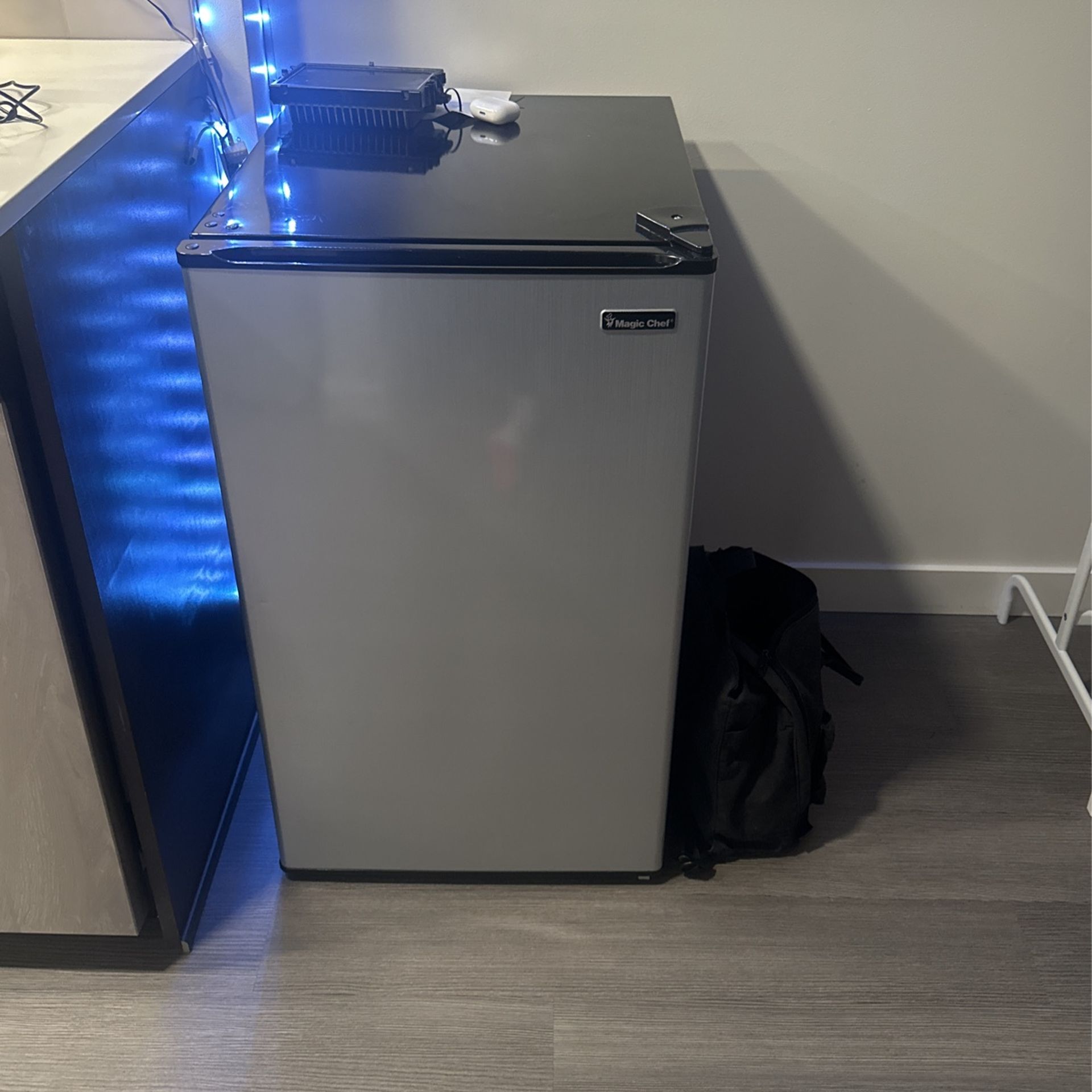 Magic Chef Mini Fridge