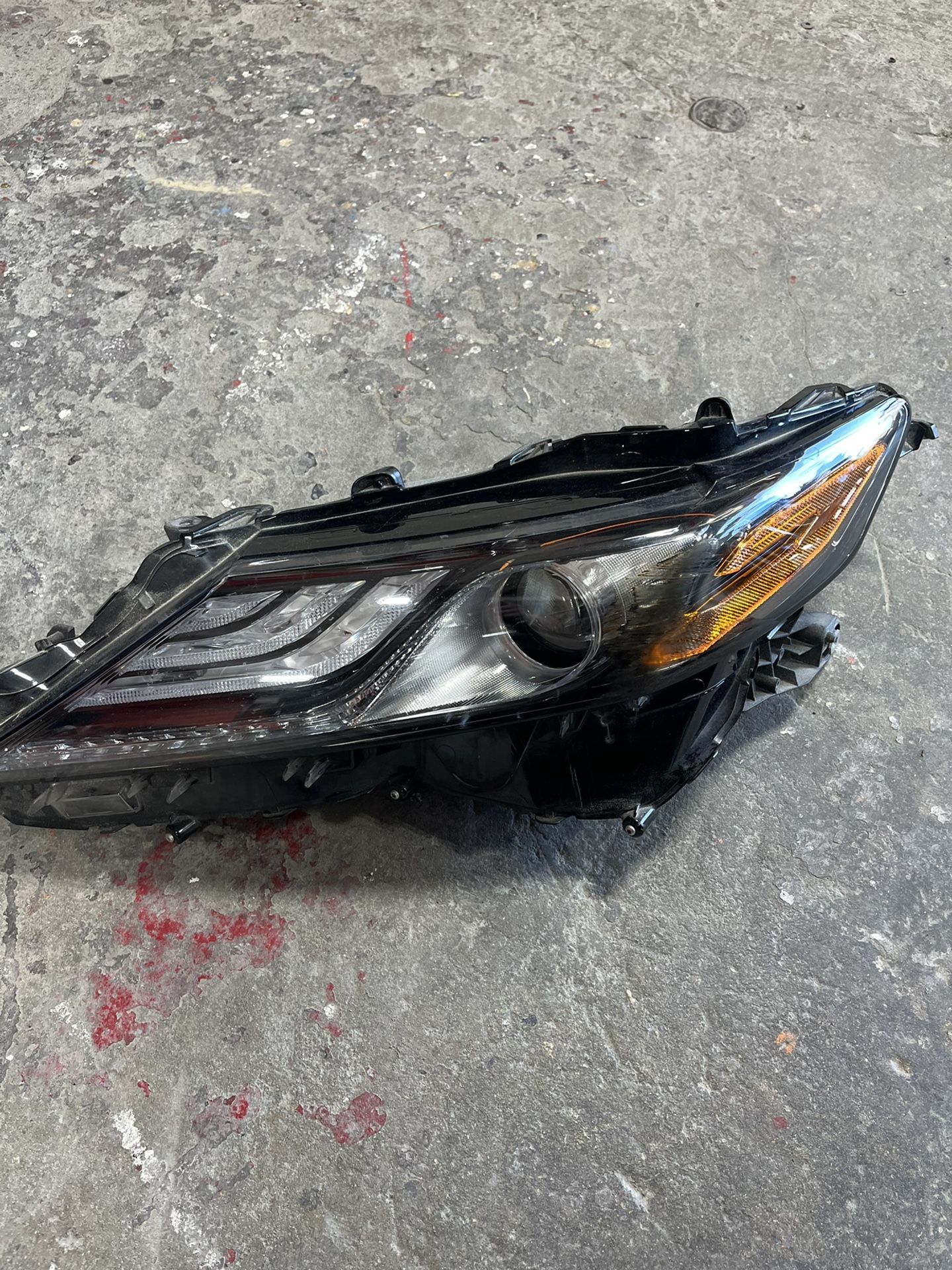 2021 Toyota Camry XSE Headlight