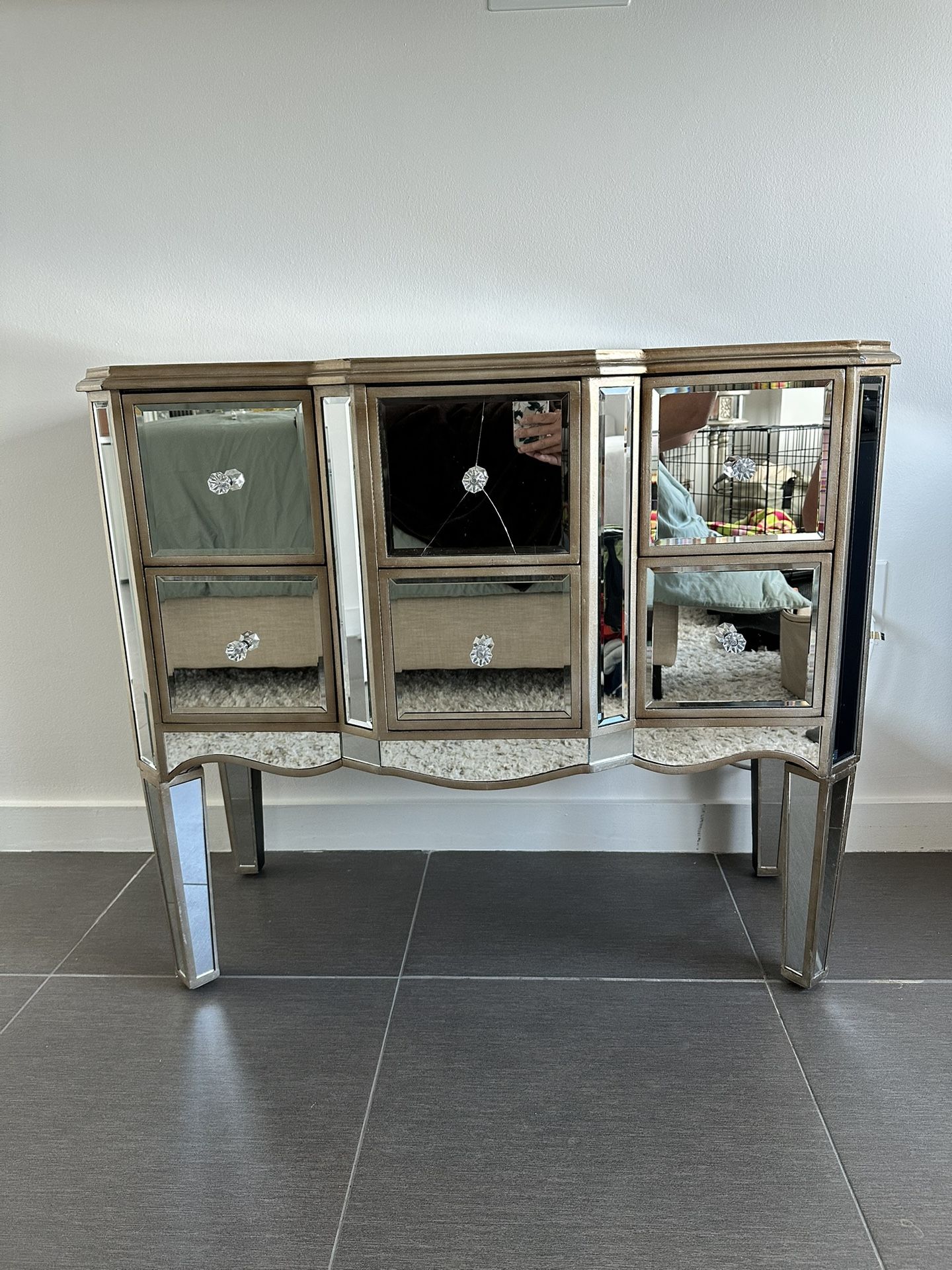 Six Drawer Mirrored Chest/Dresser 36