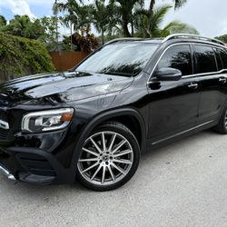 2021 Mercedes-Benz GLB-Class