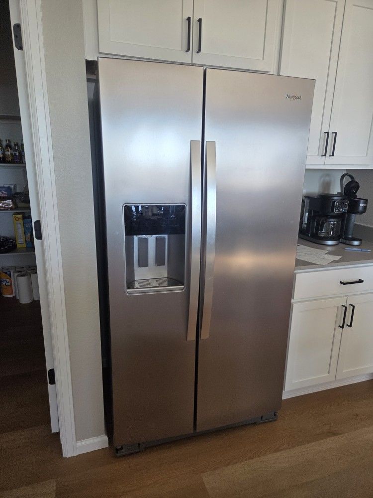 Whirpool Refrigerator New