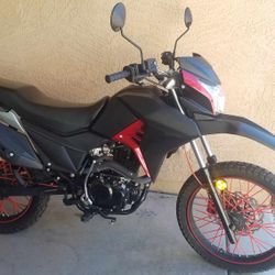 2021 Lifan Xpect 200cc Euro Dirt Bike Trail Street Legal