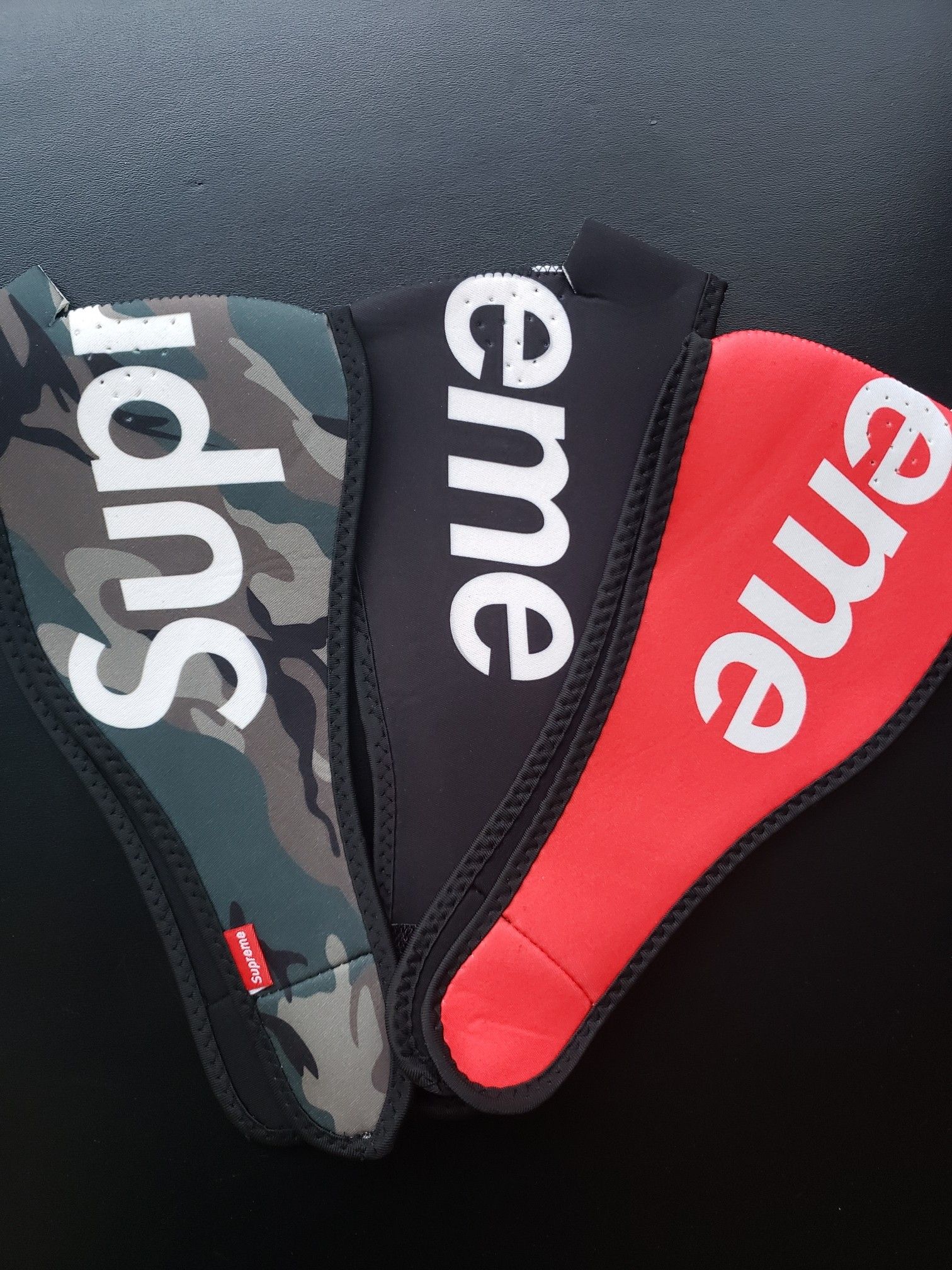 Supreme Camo black red