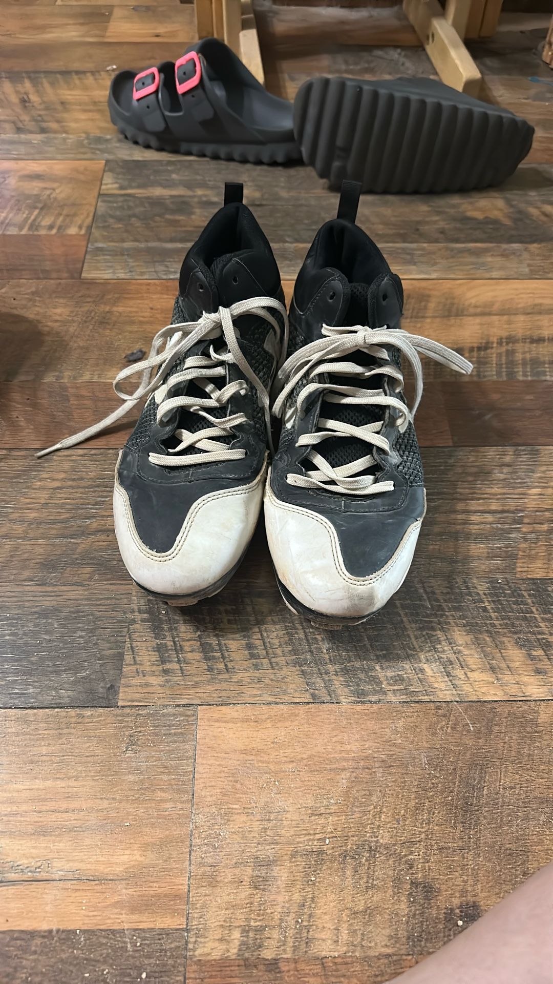 softball kleets
