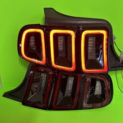 13 2014 Mustang Tail Lights