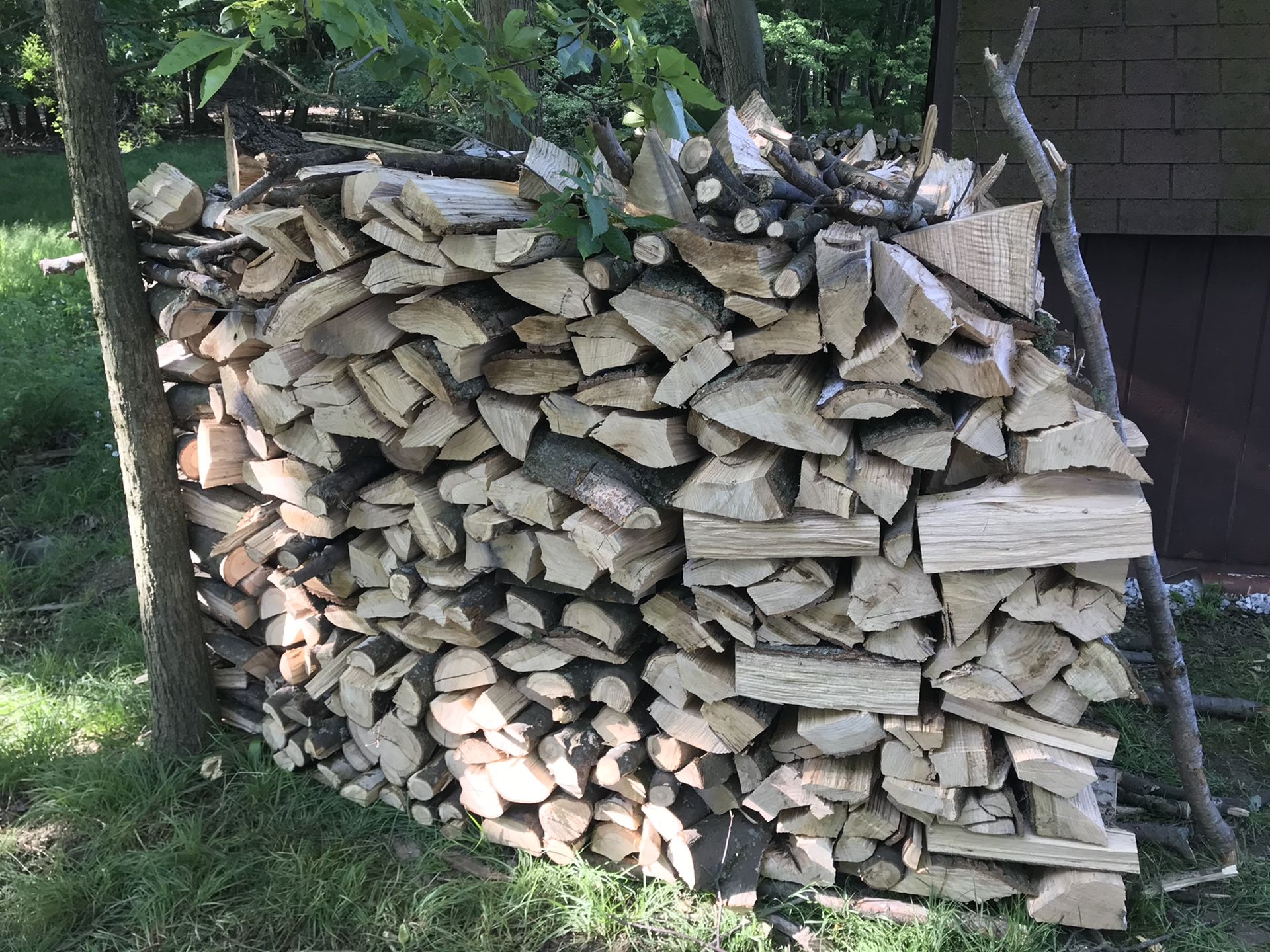 Seasoned Hardwood Firewood