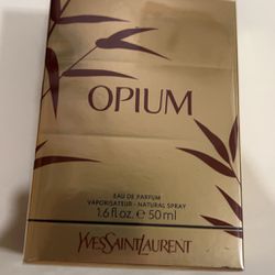 Yves St. Laurent Opium Perfume 