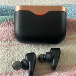 Sony.  Ear Pods.   2nd Gen Very Nice Sound