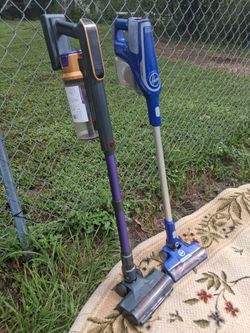 NICE CORDLESS STICK VACUUM JUST NEEDS A CHARGER