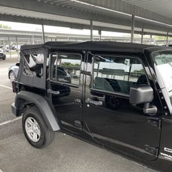 Jeep Wrangler Soft Top Passenger Side Quarter Window 