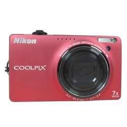 Nikon Coolpix S6000 14.2MP Digital Camera Bundle Red w/Charger + Battery A++ EUC Comes with: Camera Charger Battery Wrist Strap *Ask for a memory card