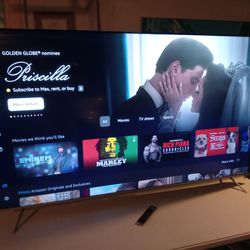 LG Smart 4K 32-in TV With Remote Like New $80 Firm