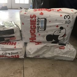 Huggins Diapers