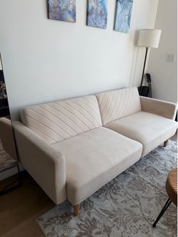🔥 MOVE OUT SALE! Modern Convertible Futon Sofa | Excellent Condition | Bushwick 🔥