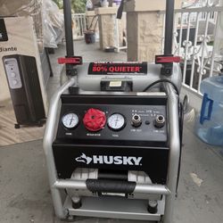 Husky 4.5 Gal. 175 PSI Portable Electric Oil-Free Quiet 