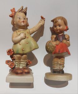 Vintage Hummel Spring Cheer # 72 TM2