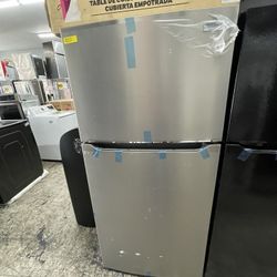 Frigidaire Top And Bottom In Stainless Steel New Open Box 