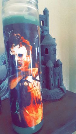 Chain saw massacre candle
