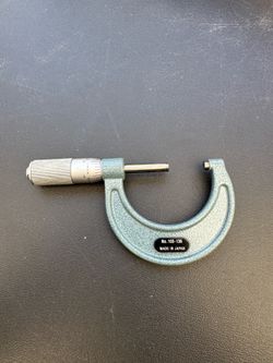 Mitutoyo 103-136 Outside Micrometer 1-2 Inch .0001 Graduation Made In Japan