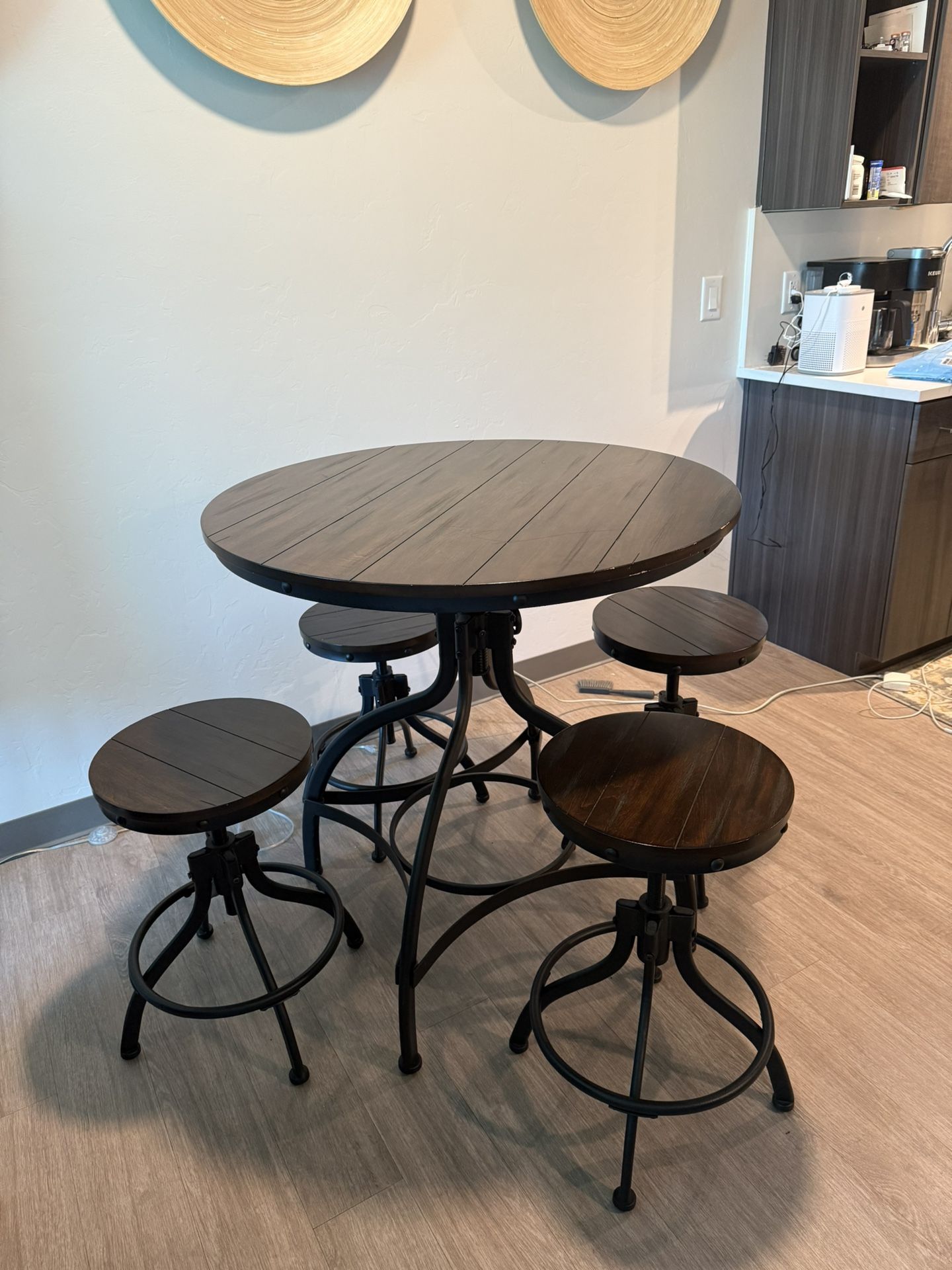 Kitchen table