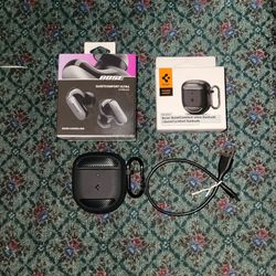 Bose Quiet Comfort Ultra Earbuds And Case