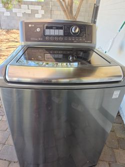LG Washer 4.7 cu. WaveForce top-load graphite steel