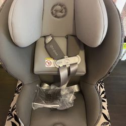 Cybex Sirona S with SensorSafe  Carseat