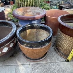 Clay/Terracotta pots/planters Medium To Large 