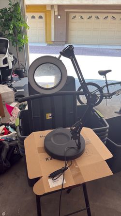Black Magnifying Desk Lamp with Base