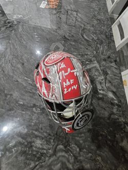 Mike Modano Autograph Redwings Helmet