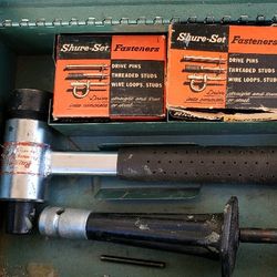 VINTAGE RAMSET SHURE-SET FASTENER TOOL KIT W/SHURE-DRIVE FLOATING ACTION HAMMER with all  Instruction paperwork 
