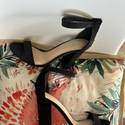 Heels  Size 7 Us Size 