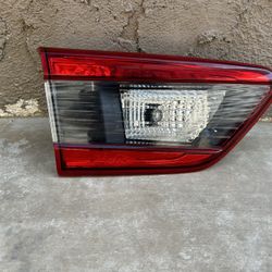 2020 2021 2022 SUBARU CROSSTREK LEFT INNER TAIL LIGHT OEM
