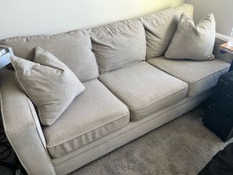 Haverty's Couches (Two- and Three-Seat)