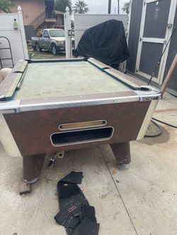 Pool table